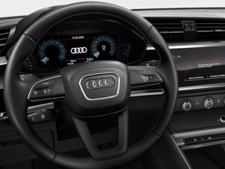 AUDI Q3  Business 45 TFSI e  180(245) kW(CV) S tronic